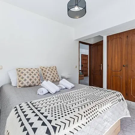 T1 Flat, 3 Minutes Walk From The Lägenhet