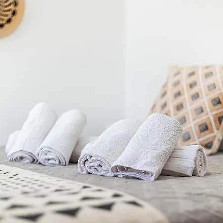 Apartment T1 Flat, 3 Minutes Walk From The